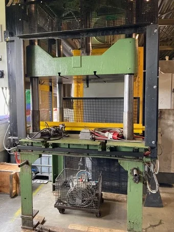 View 4 of ABK trimming press WE 680